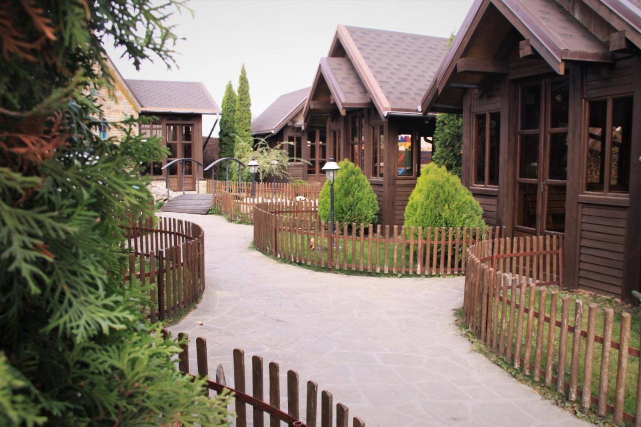 Kamelot Hotel Ternopil Eksteriør billede